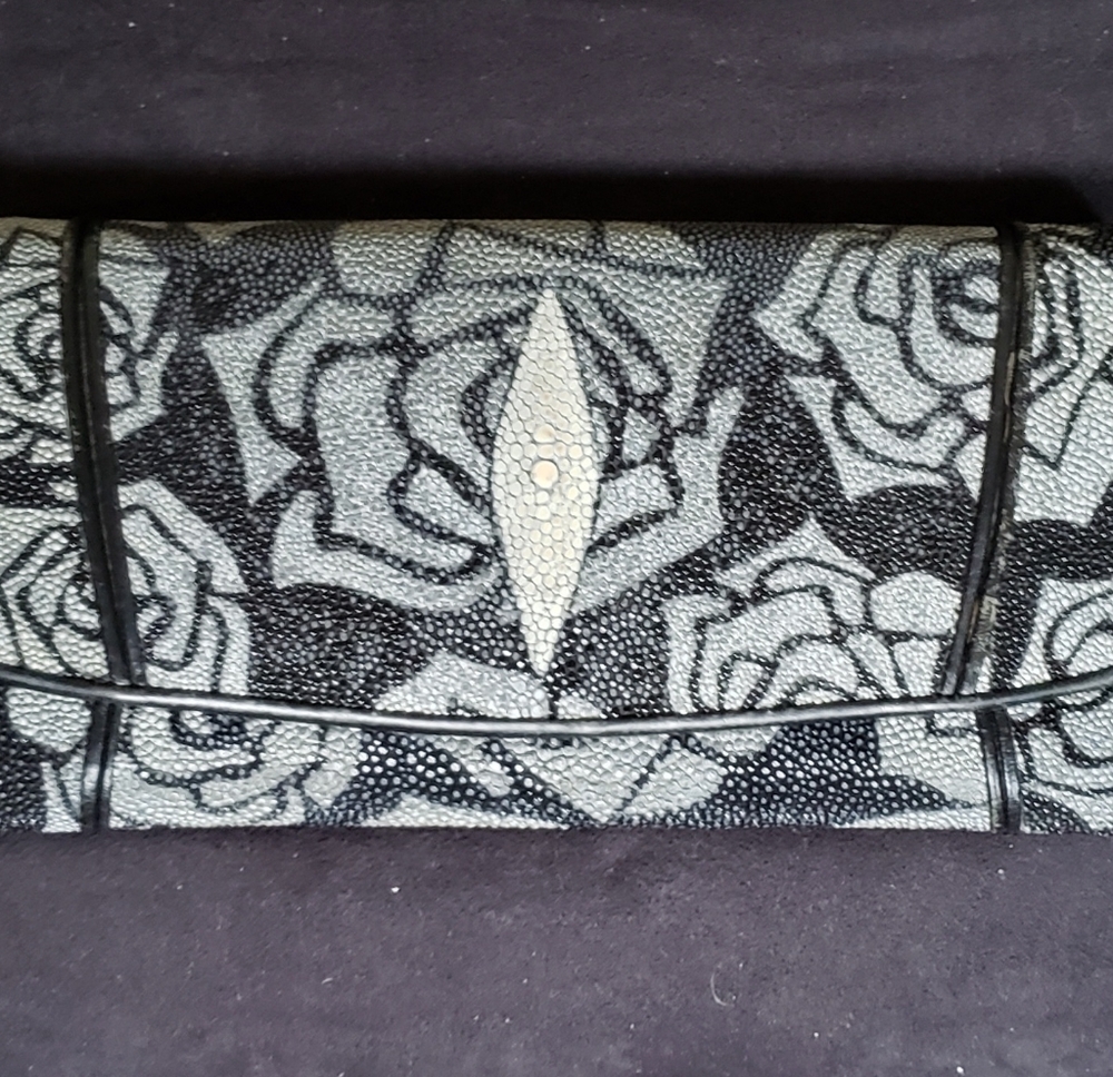 Stingray Wallet